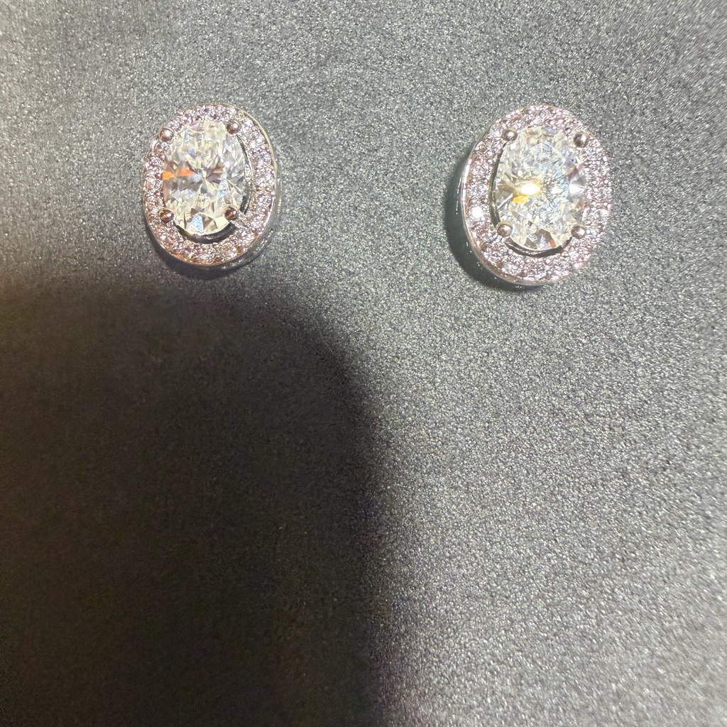 2 Cts Elegant Moissanite Oval Stud Earrings 99$